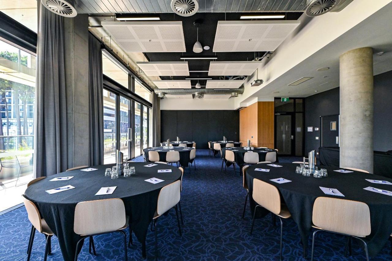 Nesuto Curtin Perth Hotel Exterior photo